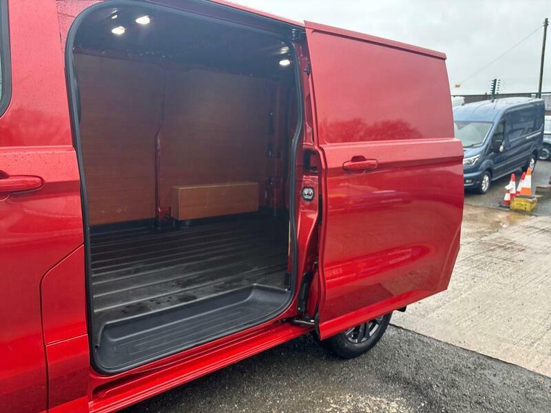 Ford Transit Custom Mpv White #17