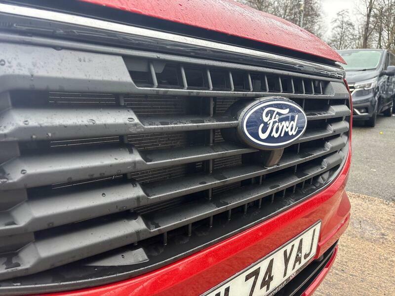 Ford Transit Custom Mpv White #36