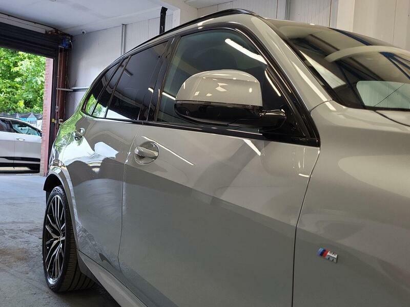 BMW X5 M60i Grey #24