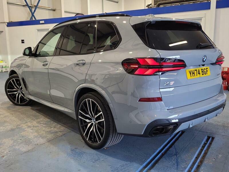 BMW X5 M60i Grey #27