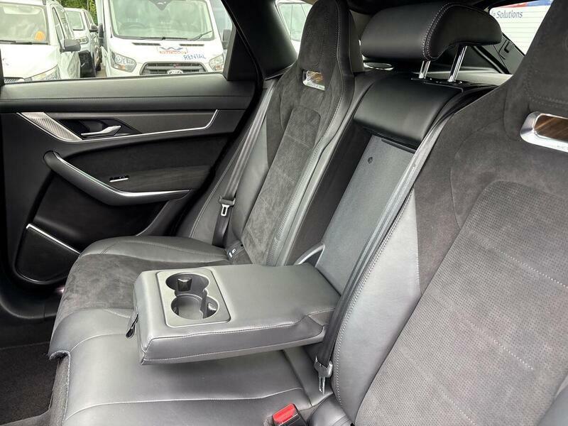 Jaguar F-Pace 2.0 D200 R-dynamic Se Awd Black #46
