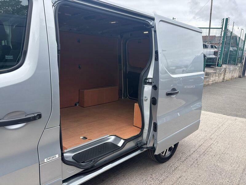 Renault Trafic Ll30 Blue Dci 150 Extra Safety Van Eag9 White #28