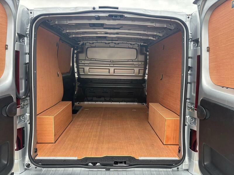 Renault Trafic Ll30 Blue Dci 150 Extra Safety Van Eag9 White #15