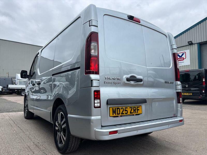 Renault Trafic Ll30 Blue Dci 150 Extra Safety Van Eag9 White #13