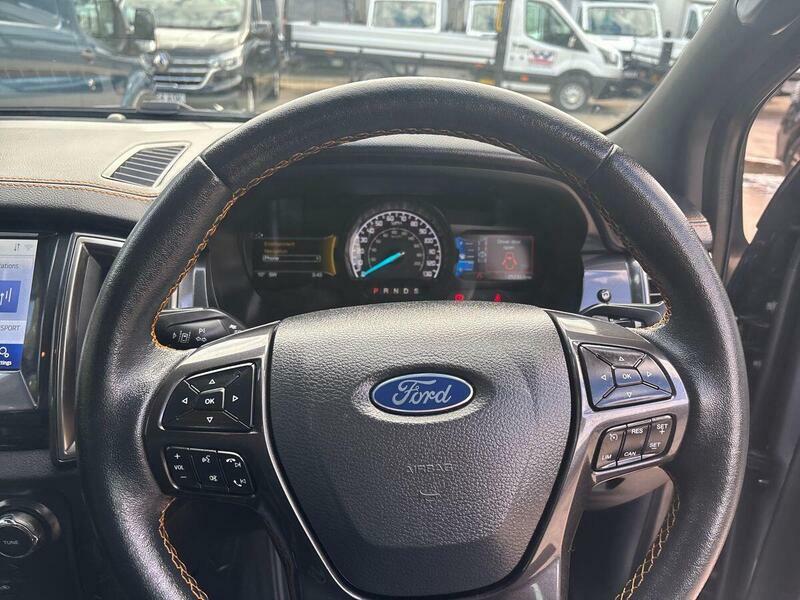 Ford Ranger Pick Up Double Cab Wildtrak 2.0 Ecoblue 213 Red #51