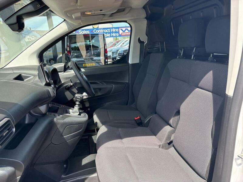 Citroen Berlingo 1.5 Bluehdi 100Ps Van Driver Panel Van Black #57