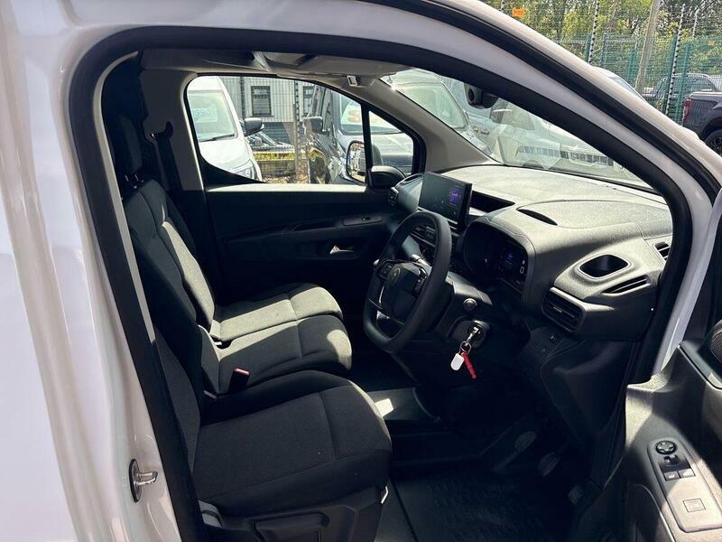 Citroen Berlingo 1.5 Bluehdi 100Ps Van Driver Panel Van Black #54