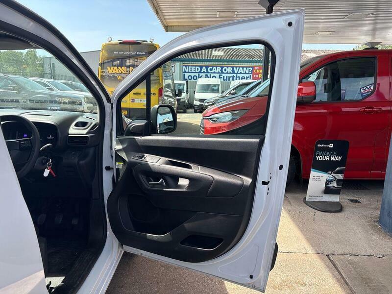 Citroen Berlingo 1.5 Bluehdi 100Ps Van Driver Panel Van Black #51