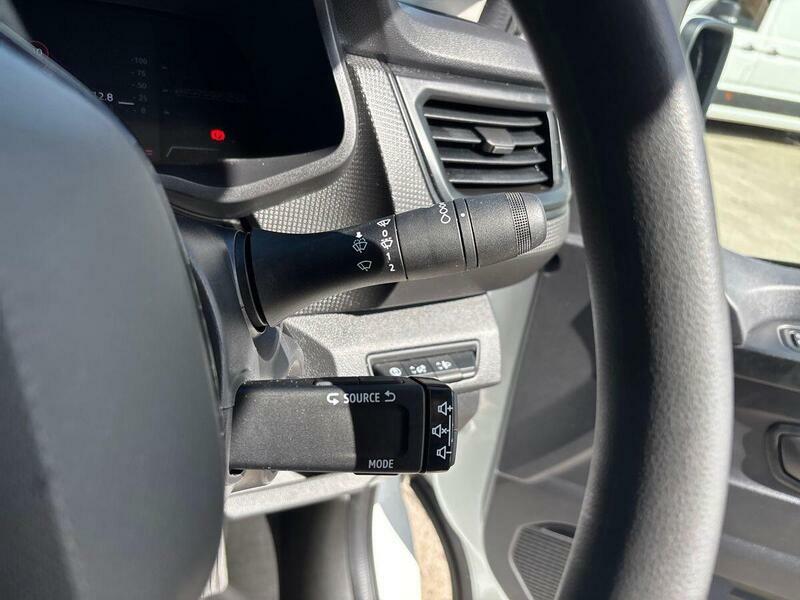 Renault Trafic Ll30 Blue Dci 150 Extra Safety Crew Van White #33