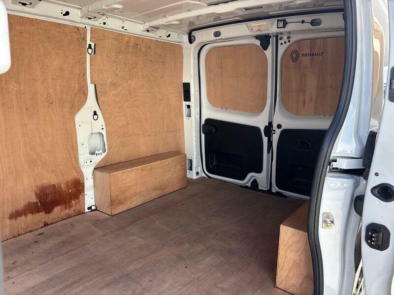 Renault Trafic Ll30 Blue Dci 150 Extra Safety Crew Van White #78