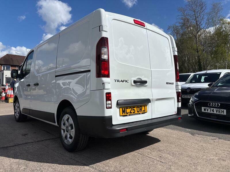 Renault Trafic Ll30 Blue Dci 150 Extra Safety Crew Van White #97