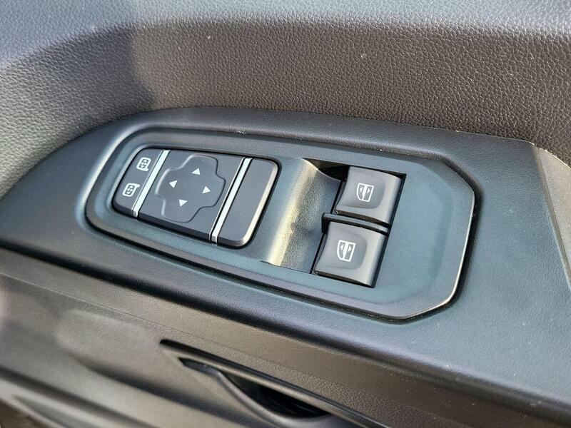 Renault Trafic Ll30 Blue Dci 150 Extra Safety Crew Van White #134
