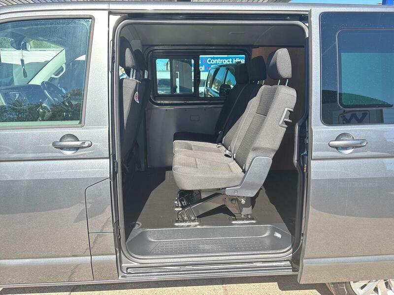 Volkswagen Transporter Highline White #51
