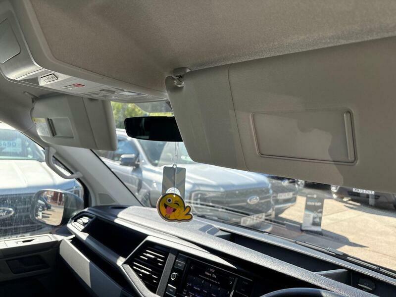 Volkswagen Transporter Highline White #38