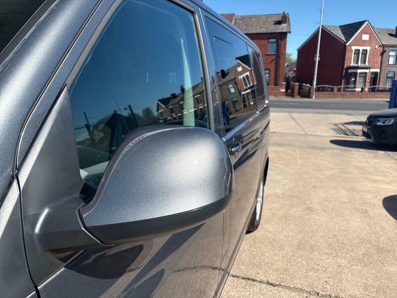 Volkswagen Transporter Highline White #46