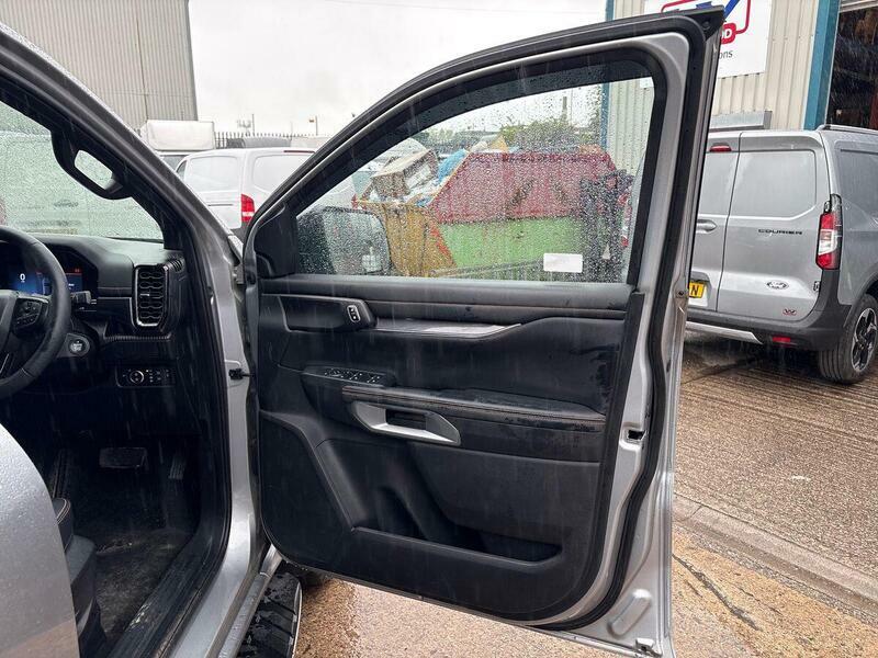Ford Ranger Platinum 3.0 V6 240Ps Grey #21