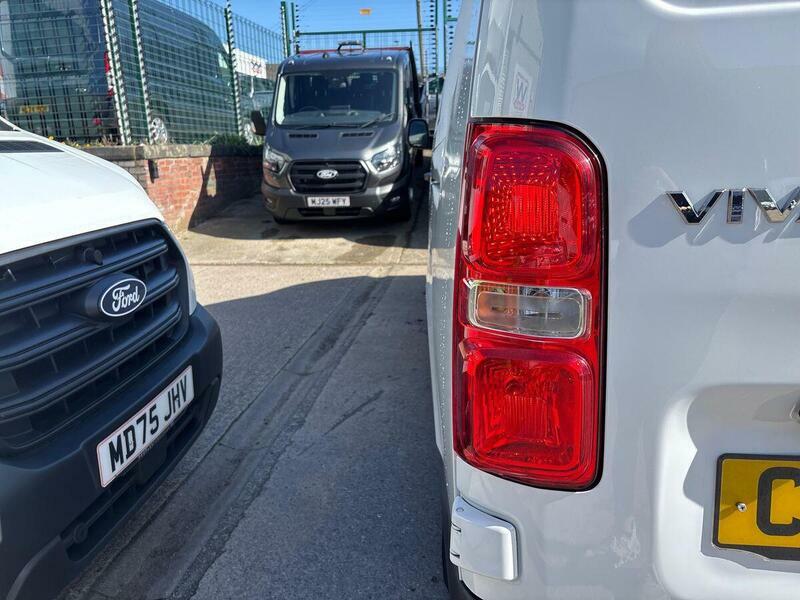 Vauxhall Vivaro Vivaro Panelvan L2 Pro 2.0Td 145 Mt6 Grey #93