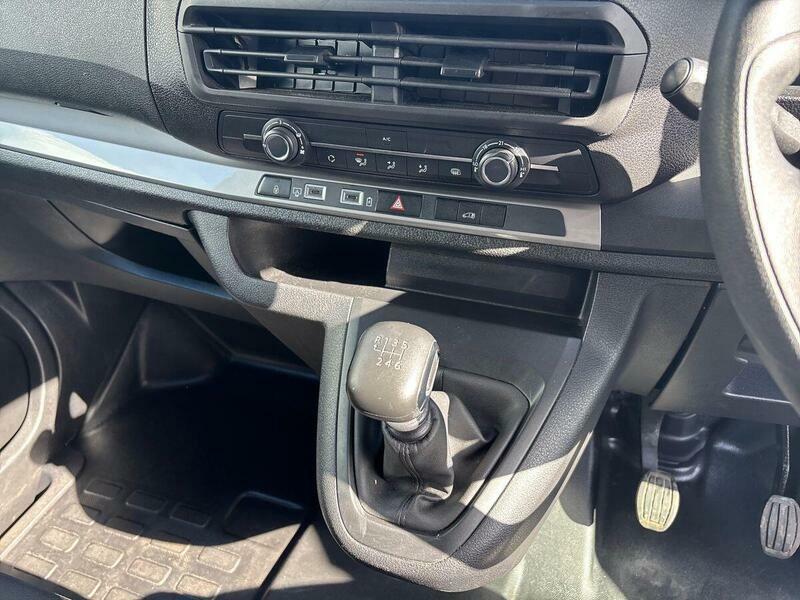 Vauxhall Vivaro Vivaro Panelvan L2 Pro 2.0Td 145 Mt6 Grey #59