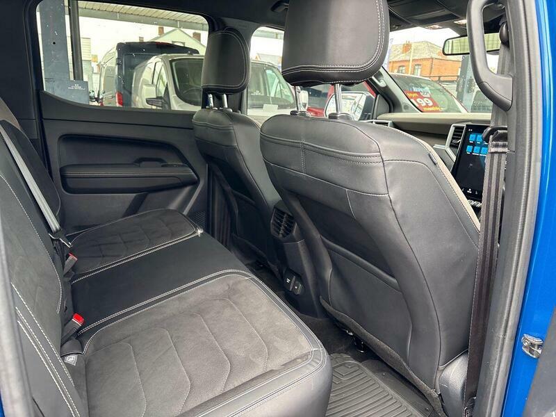 Volkswagen Amarok Style Blue #40