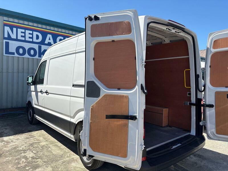 Volkswagen Crafter Cr35 Panel Van Startline Mwb 140 Ps 2.0 Tdi 6Sp Ma White #66