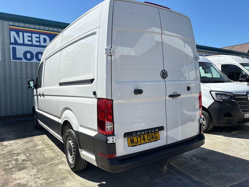 Volkswagen Crafter Cr35 Panel Van Startline Mwb 140 Ps 2.0 Tdi 6Sp Ma White #54