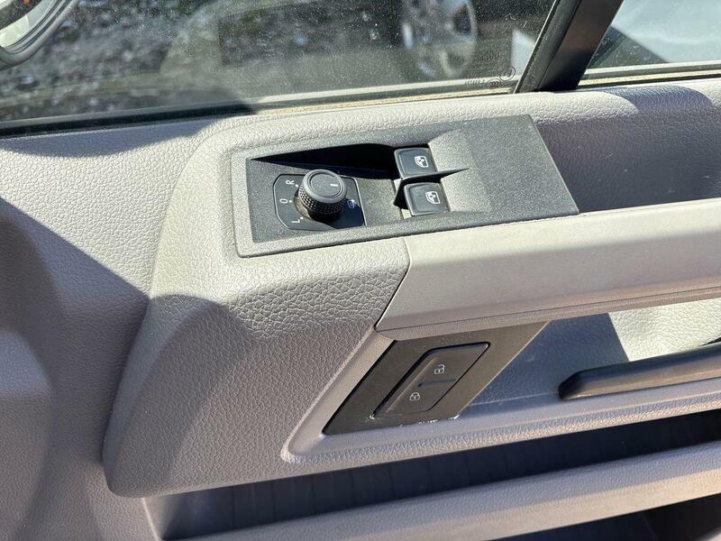 Volkswagen Crafter Cr35 Panel Van Startline Mwb 140 Ps 2.0 Tdi 6Sp Ma White #36