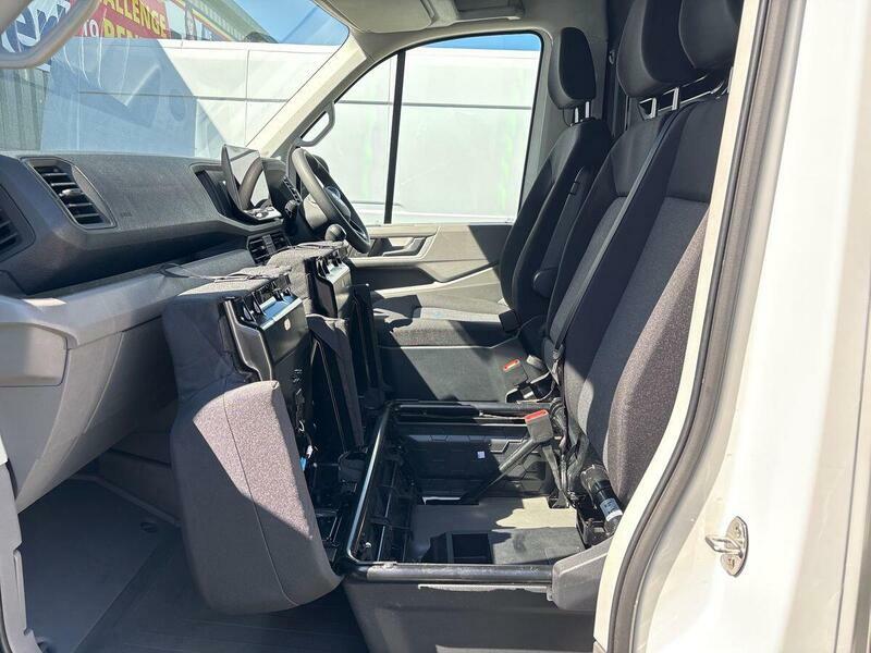 Volkswagen Crafter Cr35 Panel Van Startline Mwb 140 Ps 2.0 Tdi 6Sp Ma White #42