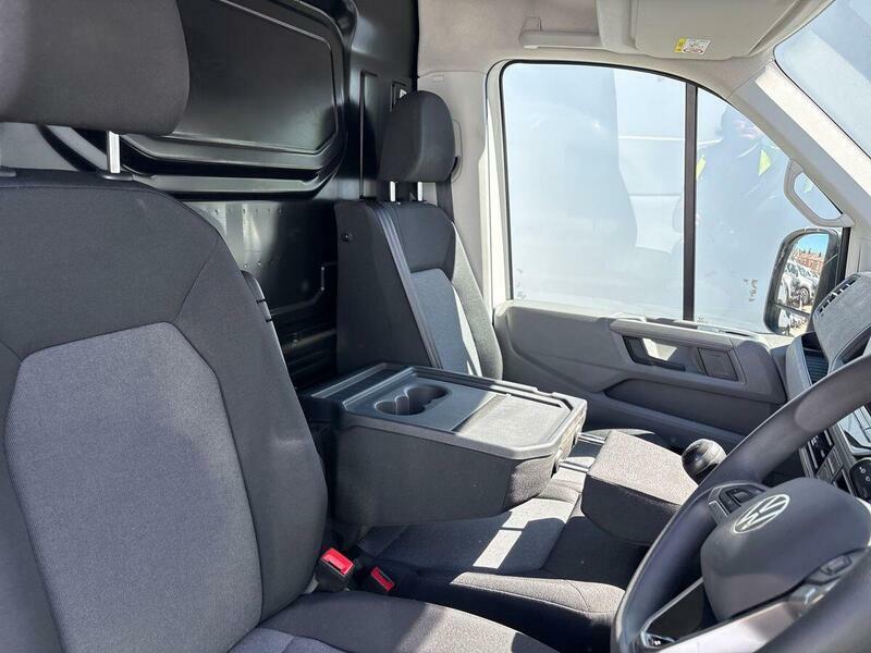 Volkswagen Crafter Cr35 Panel Van Startline Mwb 140 Ps 2.0 Tdi 6Sp Ma White #33