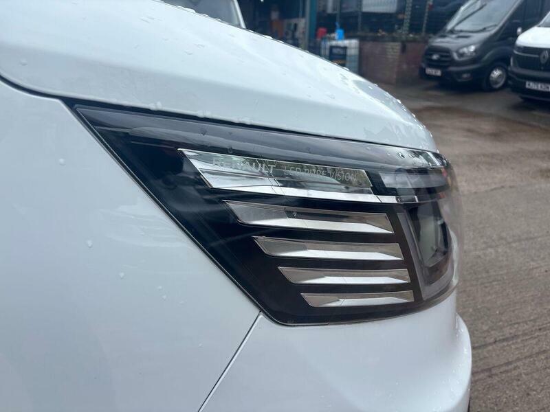Renault Trafic Sl30 Blue Dci 130 Advance Safety Van White #15