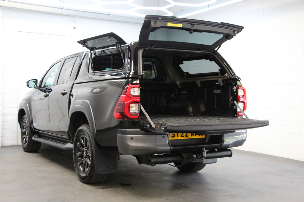 Toyota HILUX D-4d Invincible X Double Cab 4Wd 204 1 Owner, F #2
