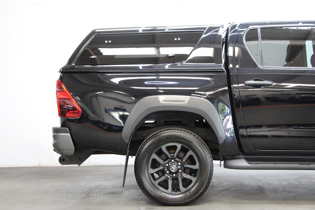 Toyota HILUX D-4d Invincible X Double Cab 4Wd 204 1 Owner, F #5