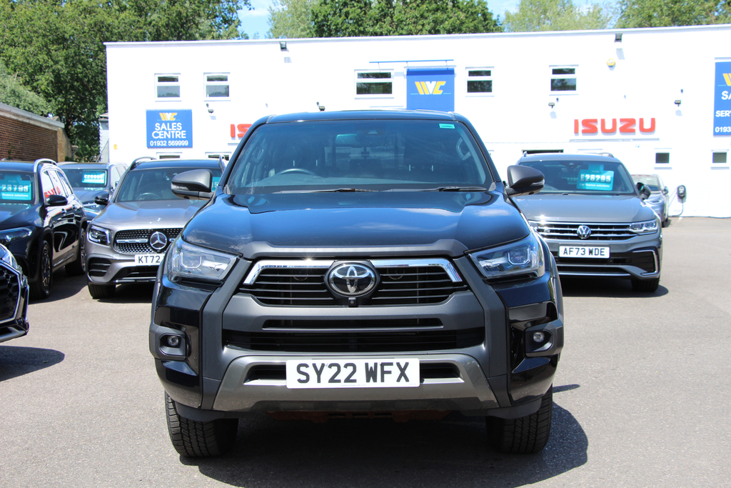 Toyota HILUX D-4d Invincible X Double Cab 4Wd 204 1 Owner, G 