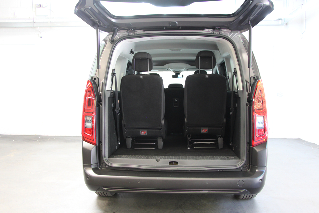 Citroen e-Berlingo 50Kwh Feel XL Mpv 7.4Kw Charger 136 Finance F Grey #2