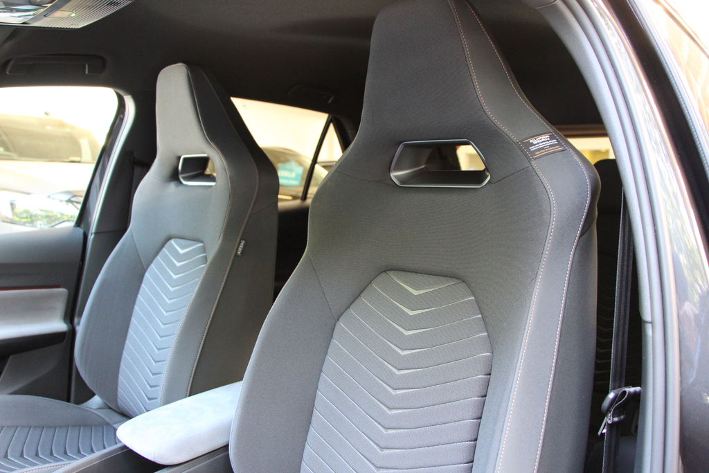 Cupra Born V2 E-boost 58Kwh V2 5 Seats 230 Finance From #4