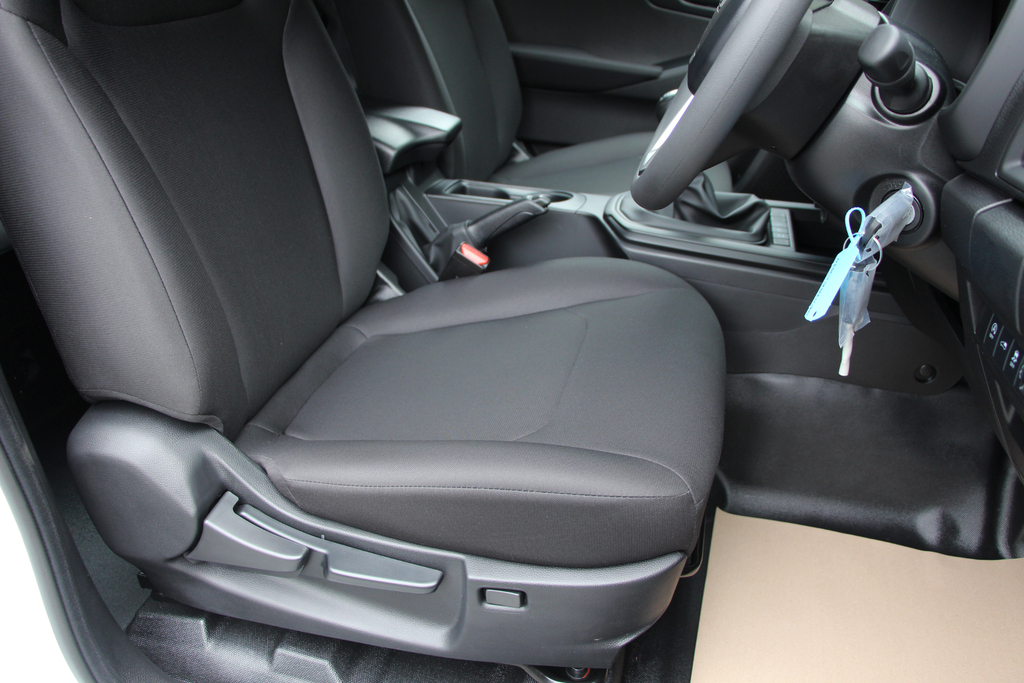Isuzu D-Max 1.9 Dl20 Double Cab 4X4 - 2025 75 Silver #28