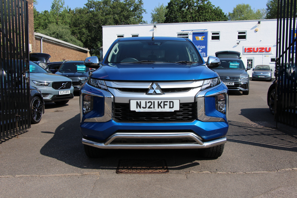 Mitsubishi L200 Di-d Dc Barbarian Double Cab 4Wd 150 Fsh, Finan 