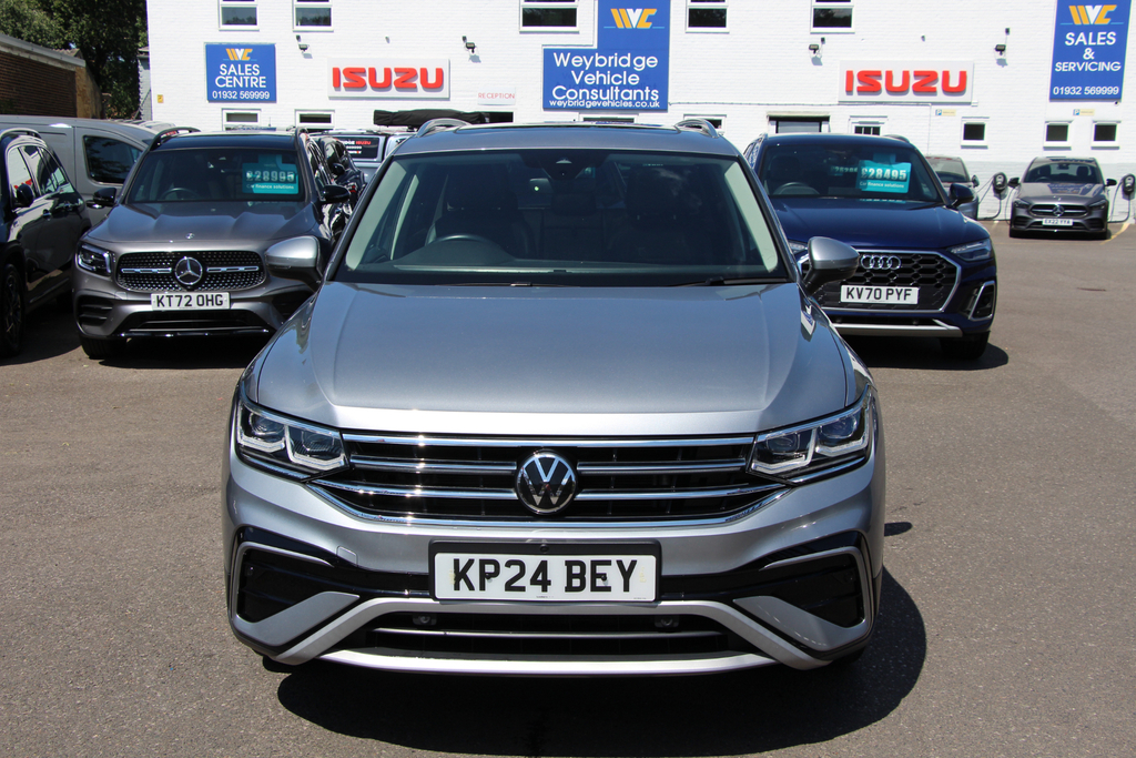 Volkswagen Tiguan Allspace Tsi Elegance 7 Seats 150 Finance From 8.9 Ap Silver