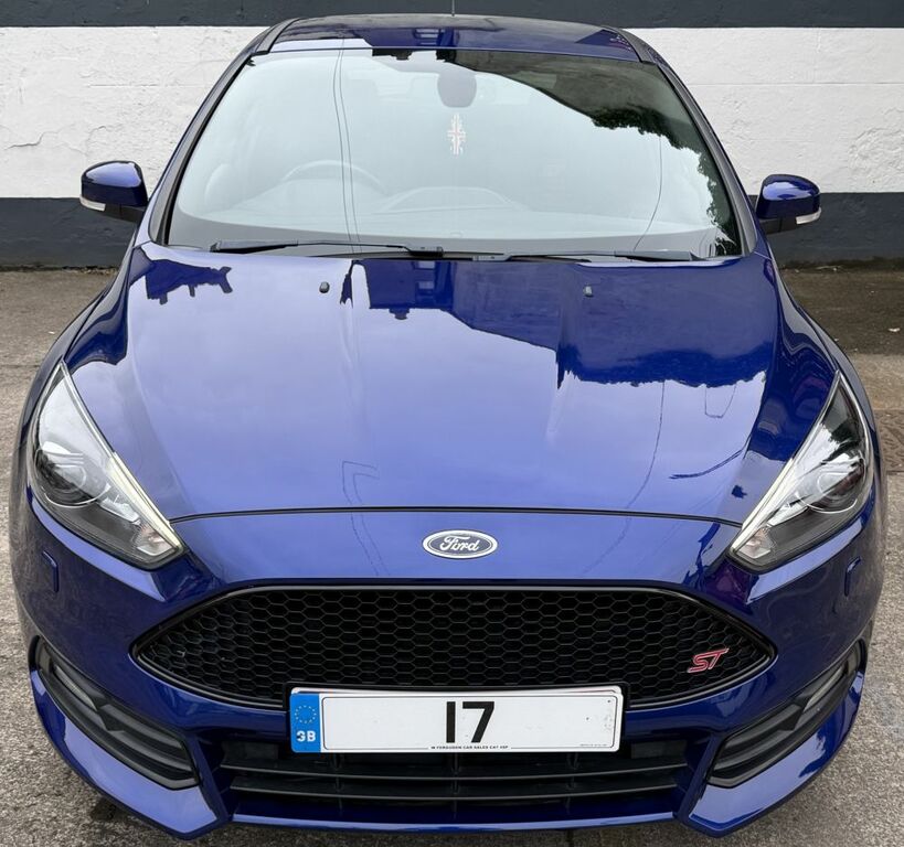 Ford Focus Hatchback Blue