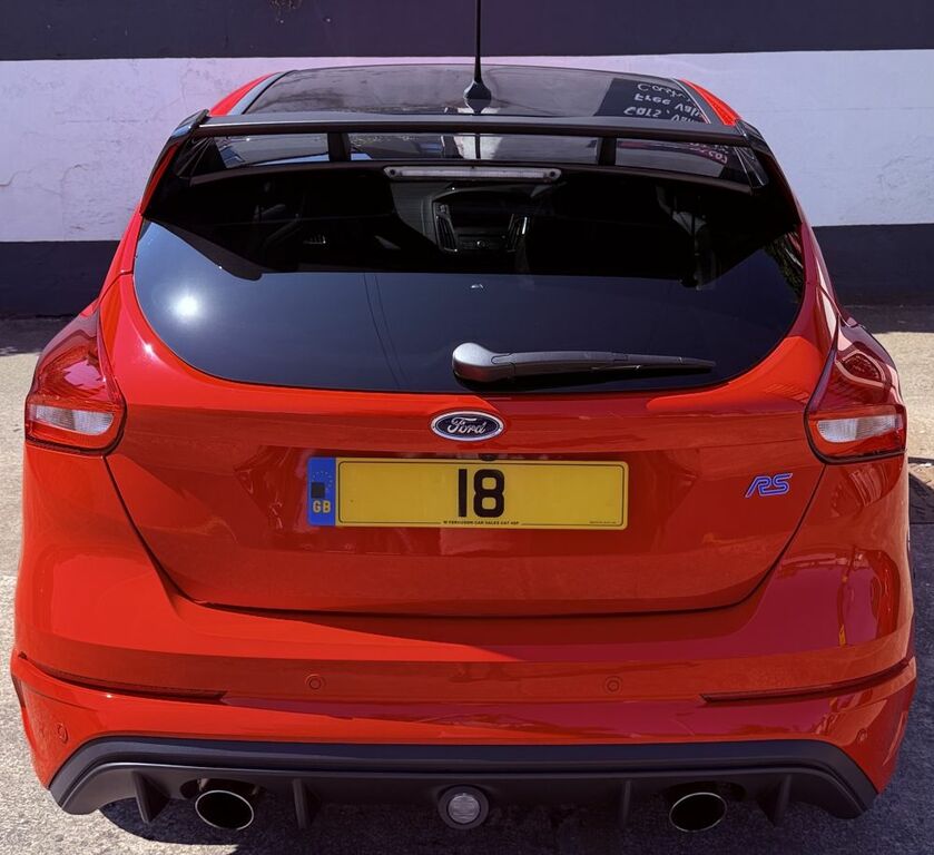 Ford Focus Hatchback Red #6