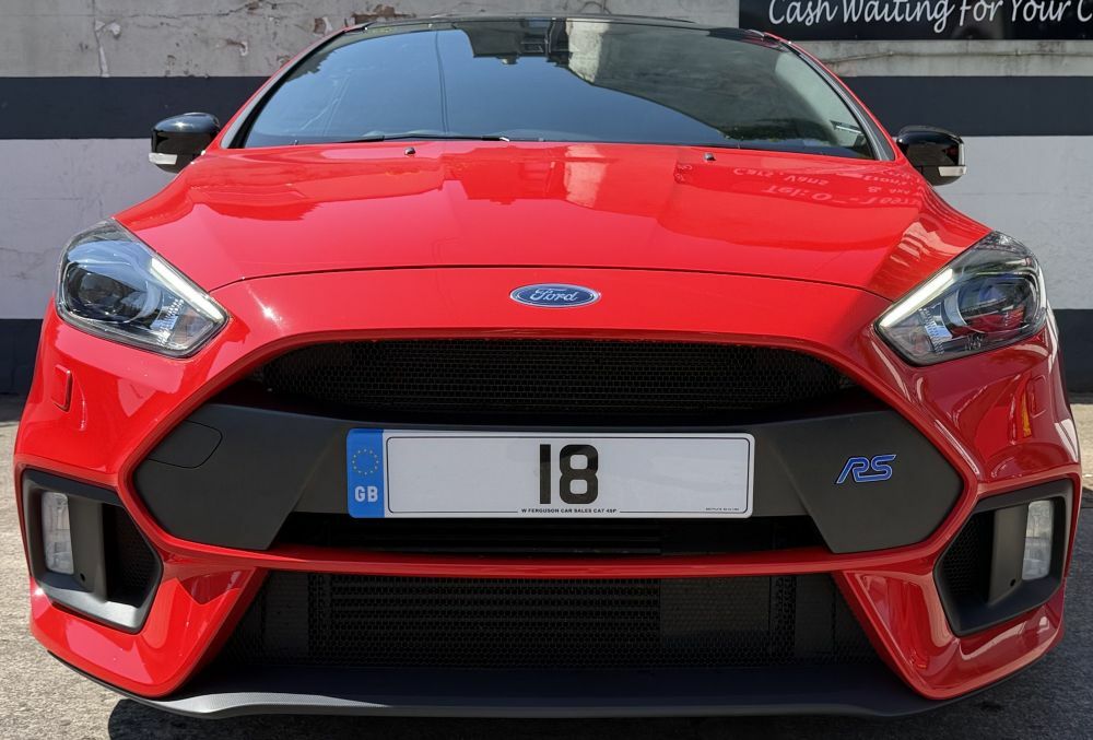Ford Focus Hatchback Red #3