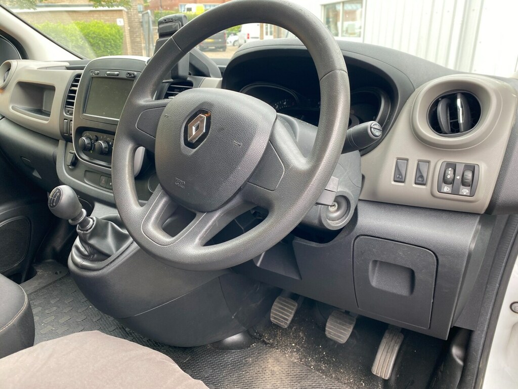 Renault Trafic Sl27 Energy Dci 125 Business Van White #4