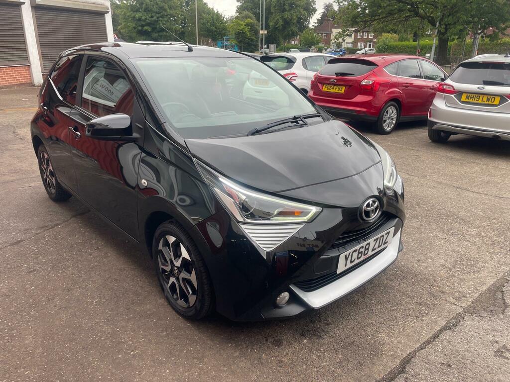 Toyota Aygo X X-plore Black #4