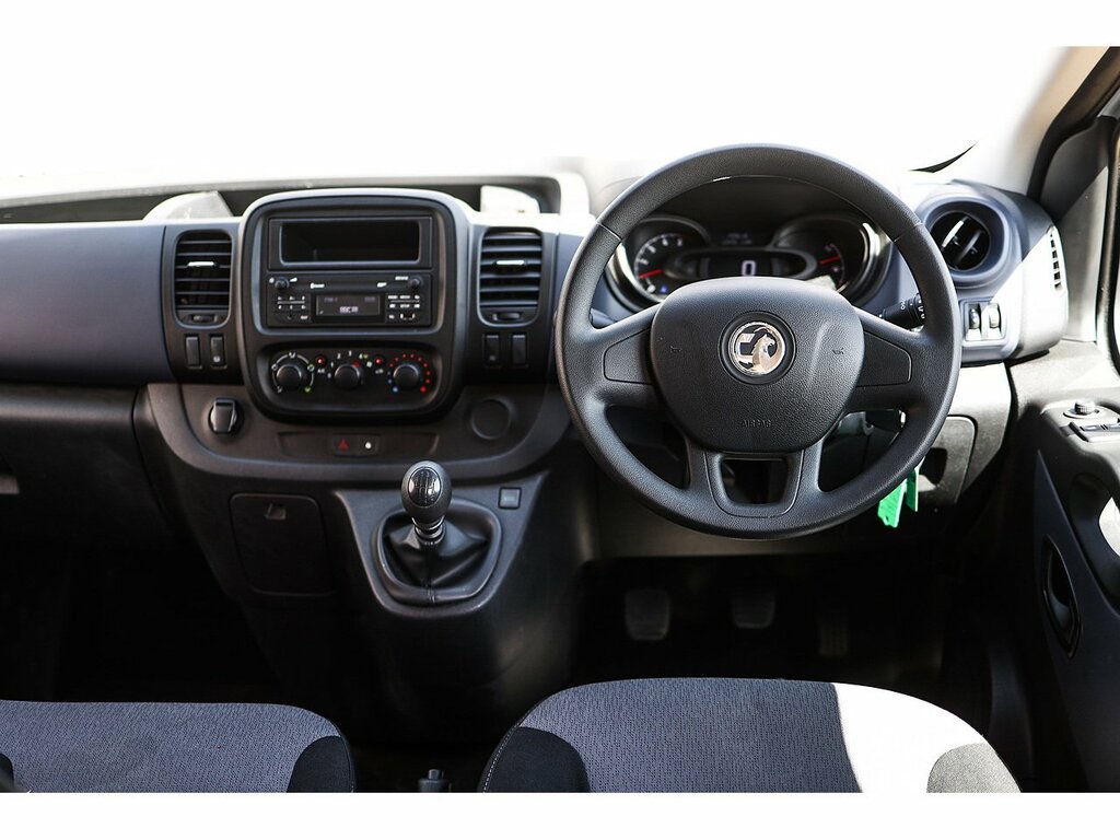 Vauxhall Vivaro Cdti 2900 Silver #2