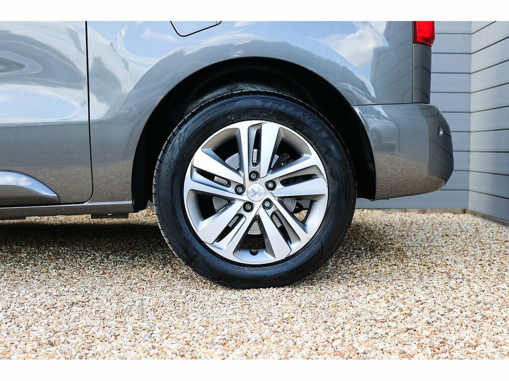 Peugeot Traveller Bluehdi Allure Silver #44