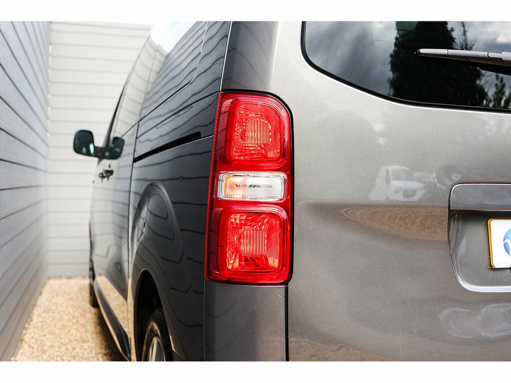 Peugeot Traveller Bluehdi Allure Silver #42