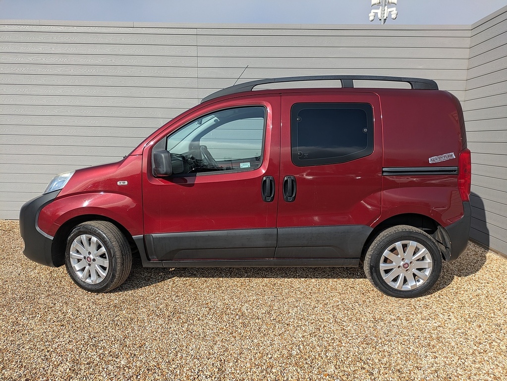 Fiat Fiorino 16V Multijet Combi Adventure Red #6