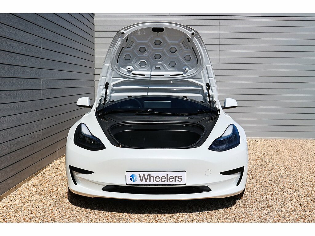Tesla Model 3 Saloon LB72XYA White #5