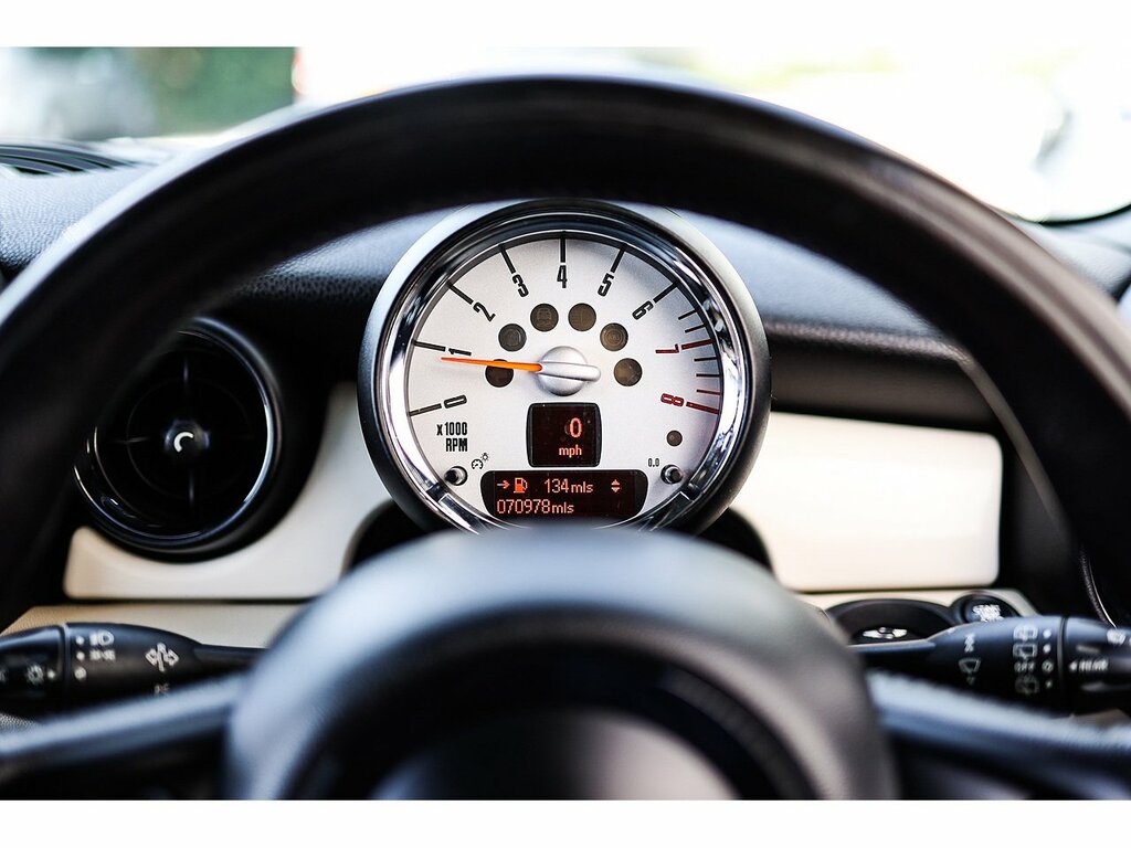 Mini Clubvan 1.6 Cooper D Van White #26