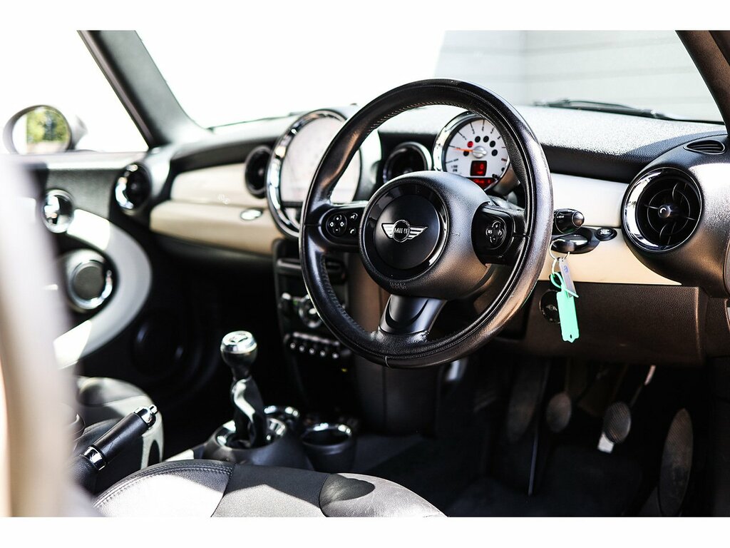 Mini Clubvan 1.6 Cooper D Van White #13
