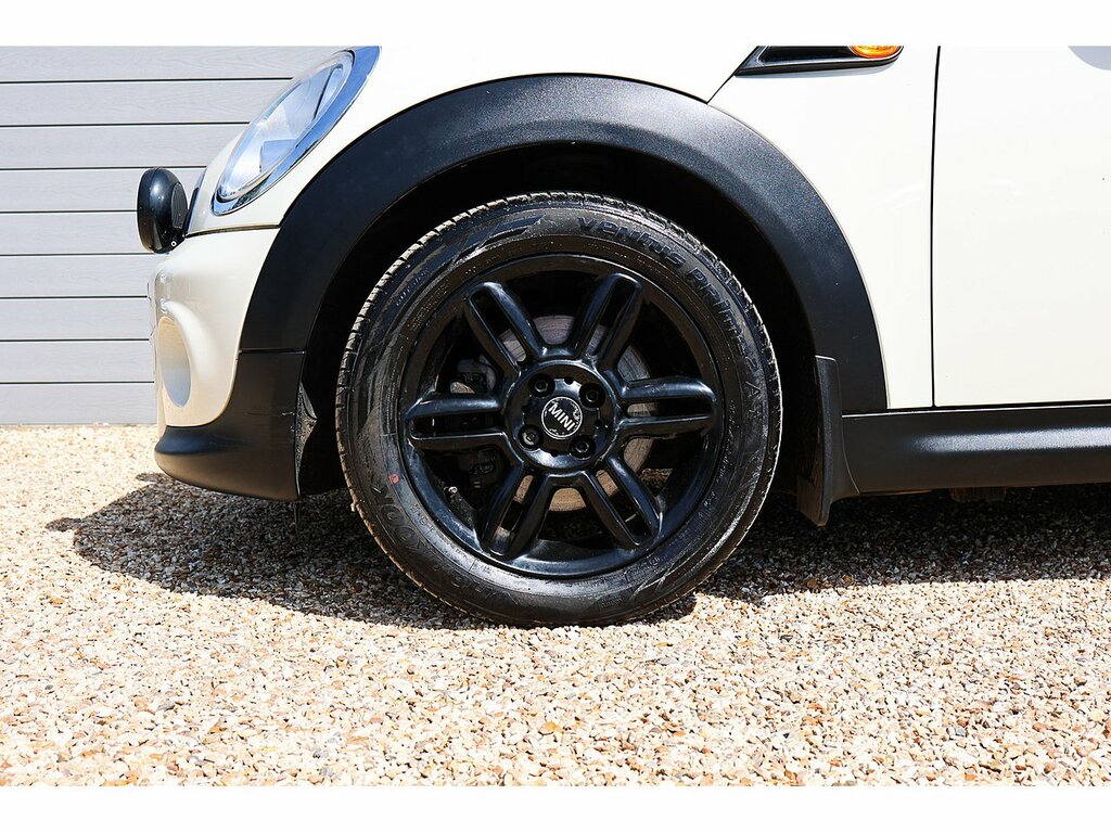 Mini Clubvan 1.6 Cooper D Van White #37